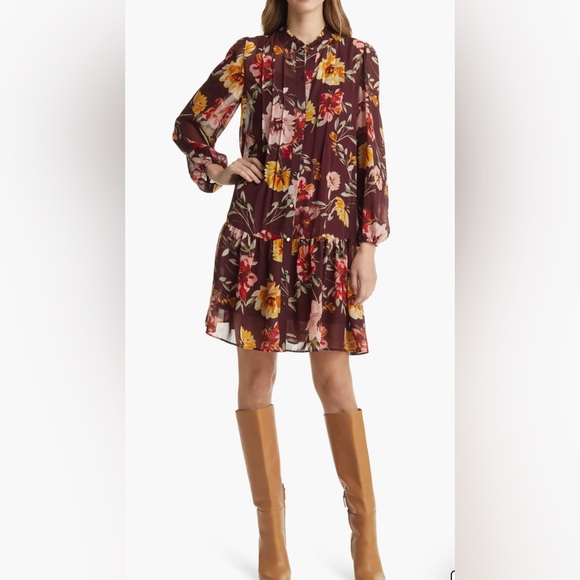 julia jordan Dresses & Skirts - Julia Jordan Floral Print Pleated Long Sleeve A-Line Dress from Nordstrom
